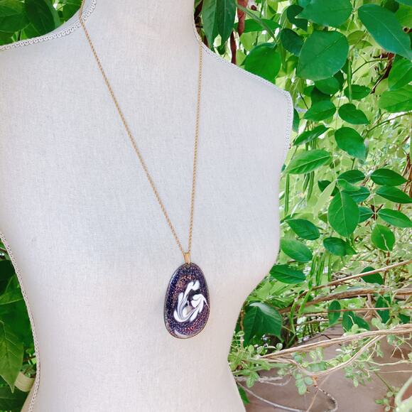 Mid Century Enamel Pendant Purple White Abstract VTG 1960s Necklace Modernist - Picture 14 of 14